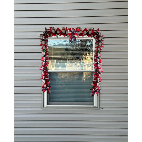 Nightmare Before Christmas 3 Ft Garland – Jack Skellington Holiday Window Swag - Picture 5 of 11